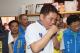 11縣府-縣長品嚐古早味肉餅，承諾協助行銷.JPG