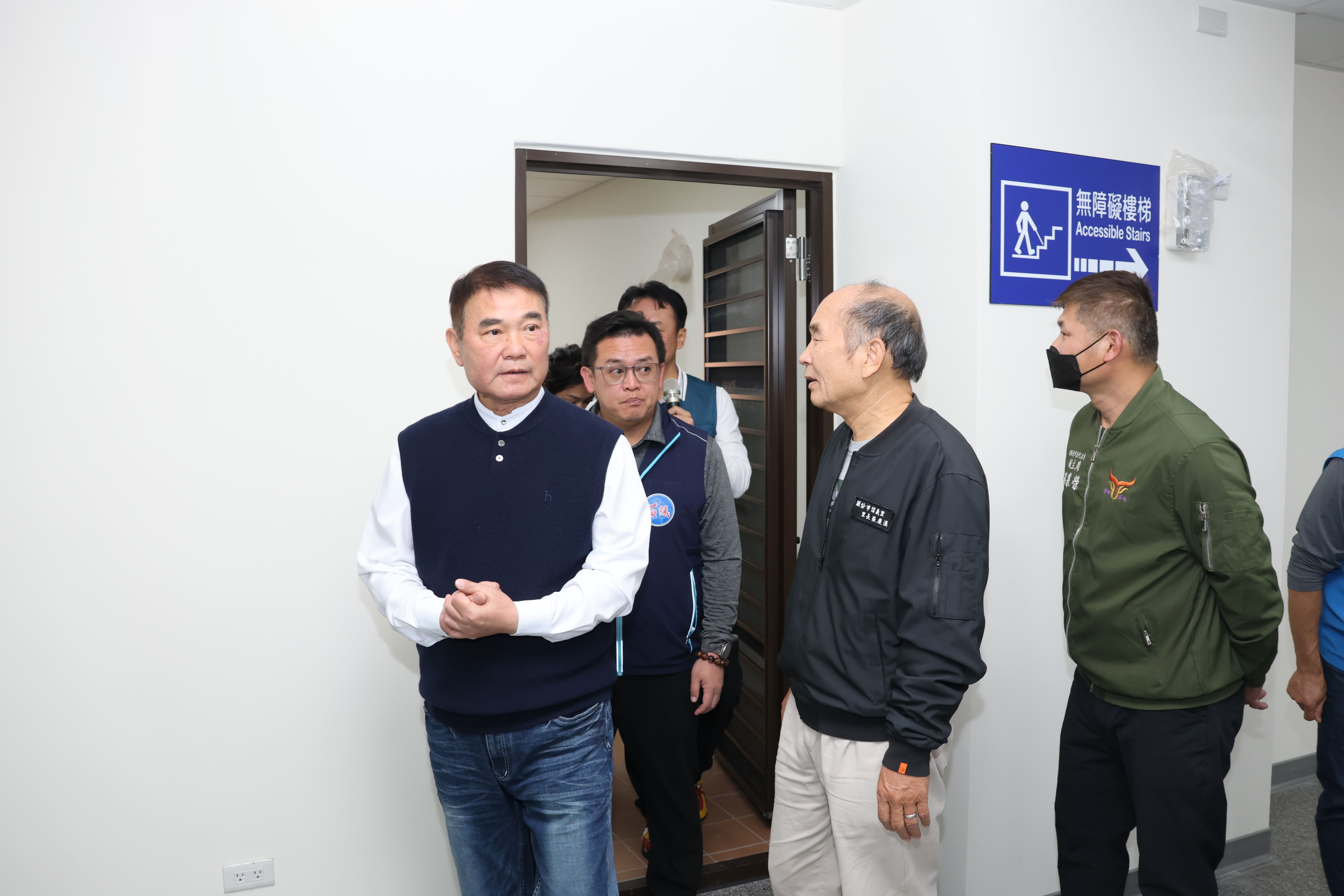 6縣府-縣長視察工程.JPG