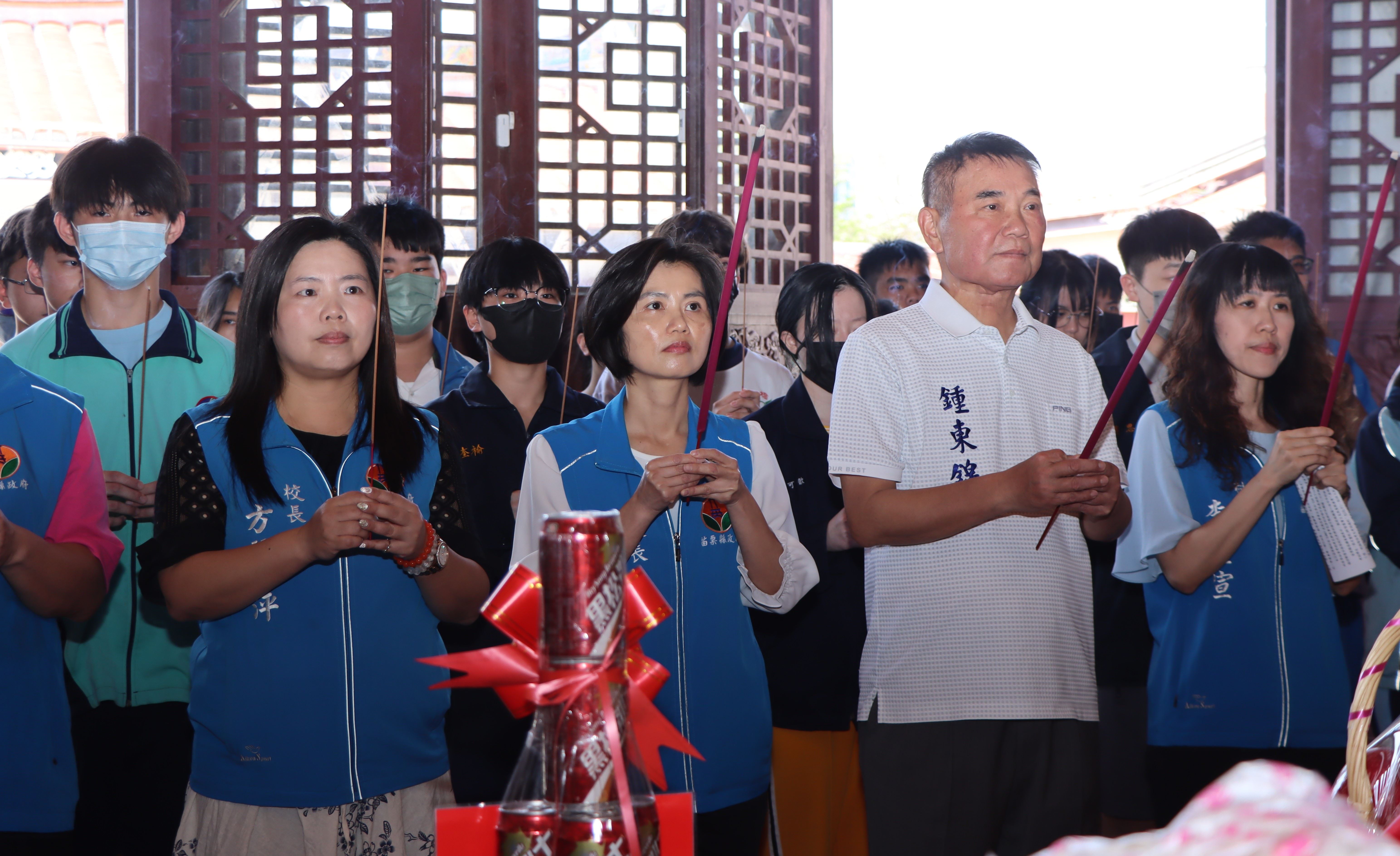 2縣府-國中會考祈福.JPG