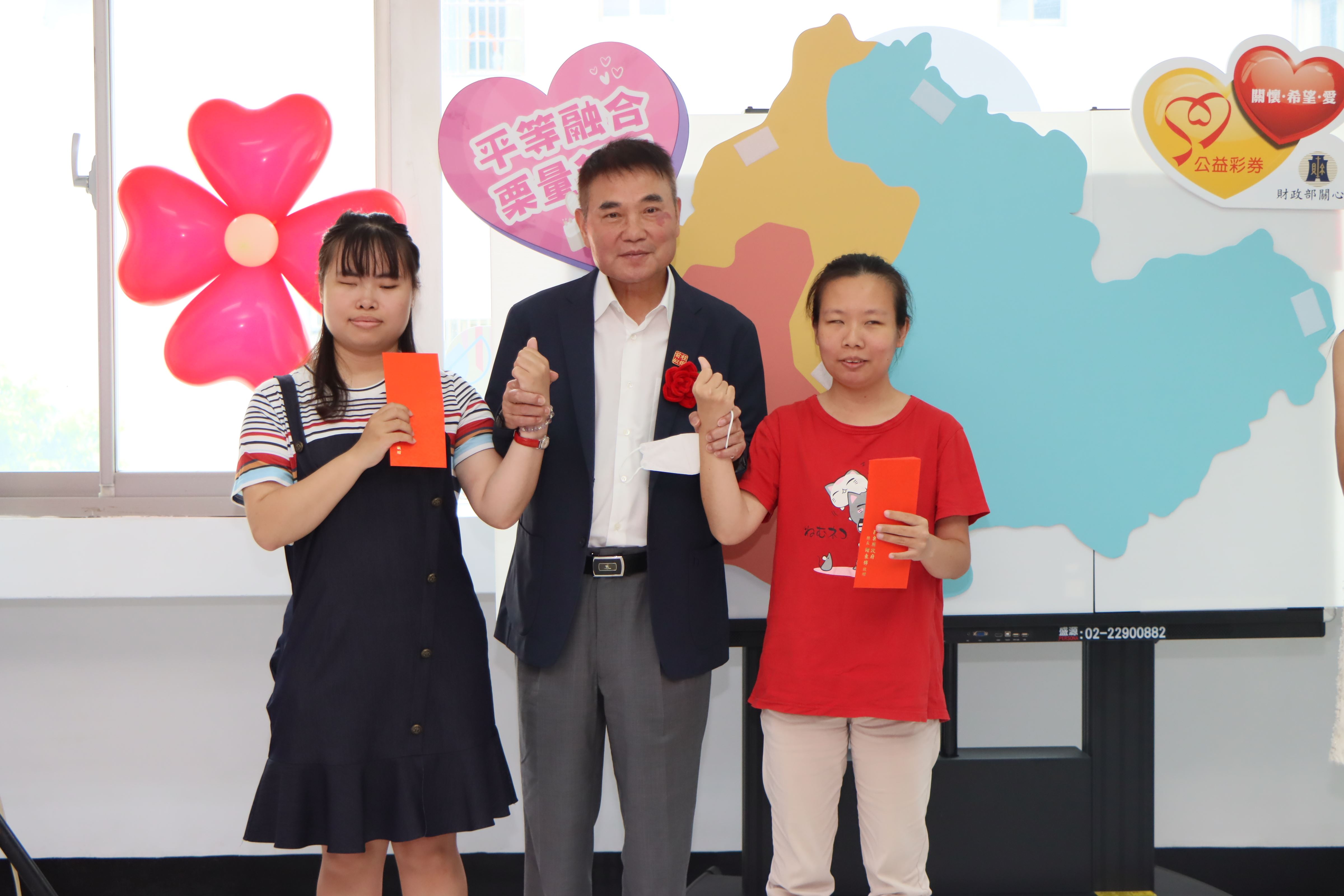 5縣府-揭幕儀式表演者.JPG