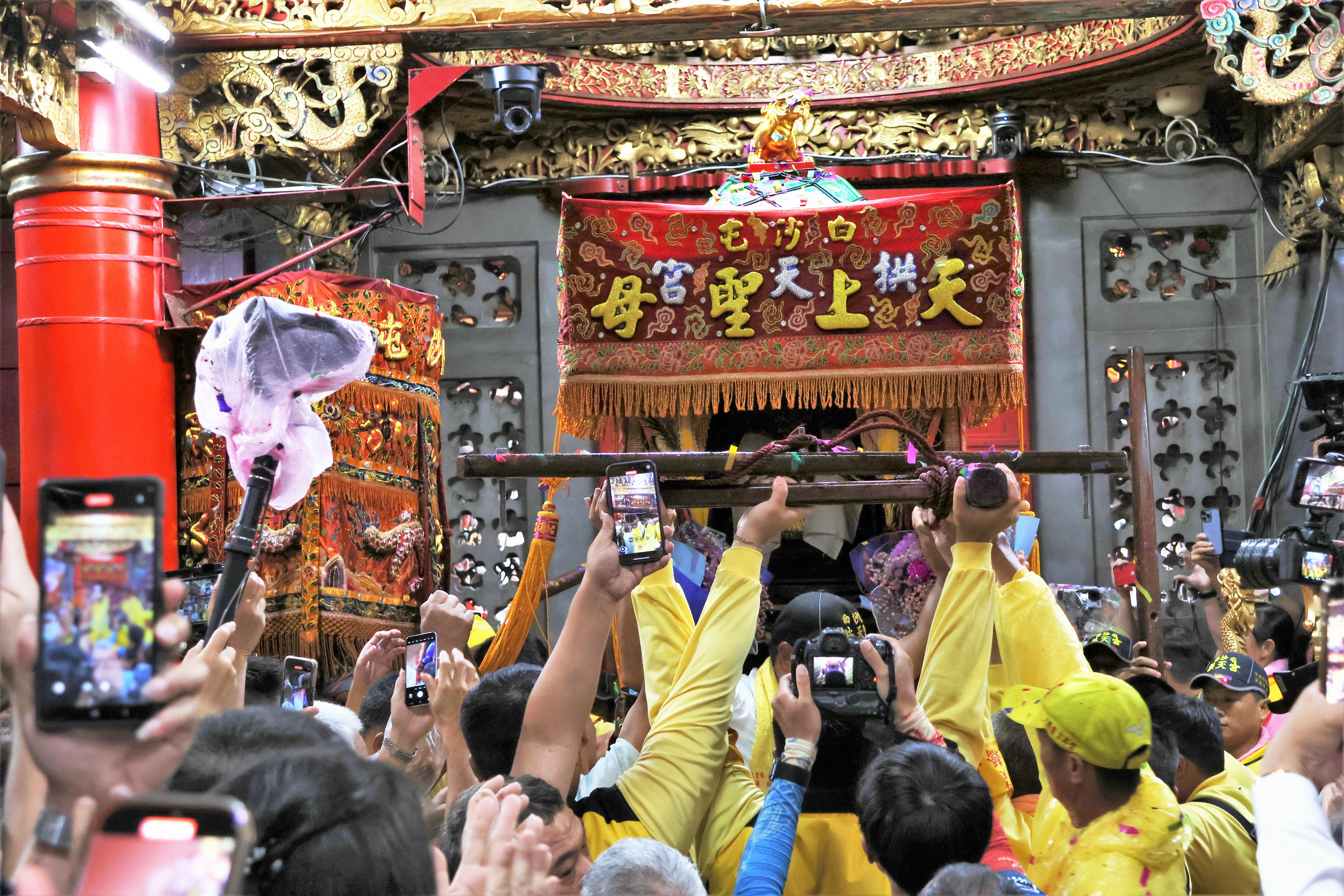 4縣府-白沙屯拱天宮媽祖回鑾.JPG