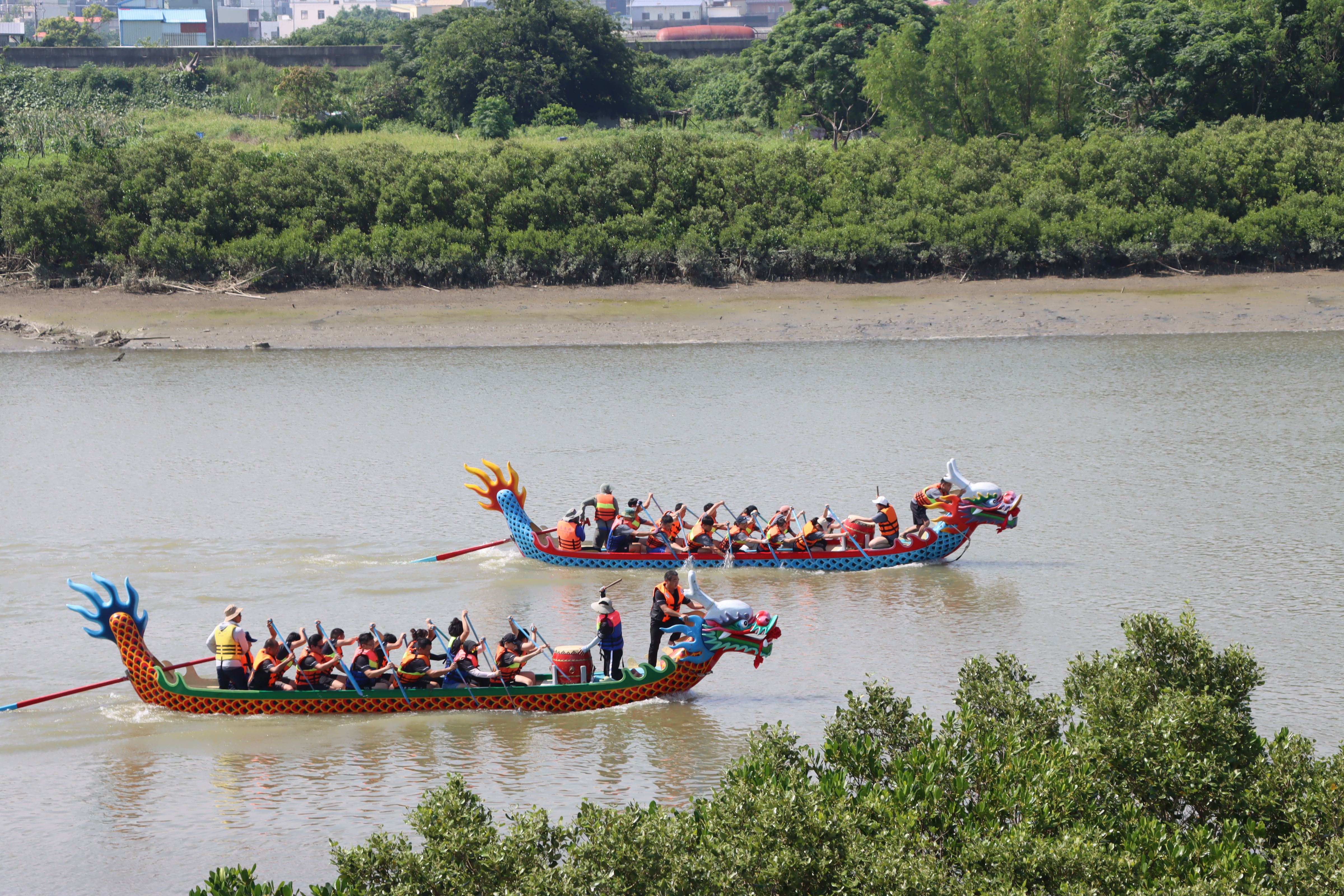 7縣府─龍舟賽競爭激烈IMG_6480.JPG