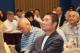 5縣府-縣長聆聽潘建成執行長之AI簡報.JPG