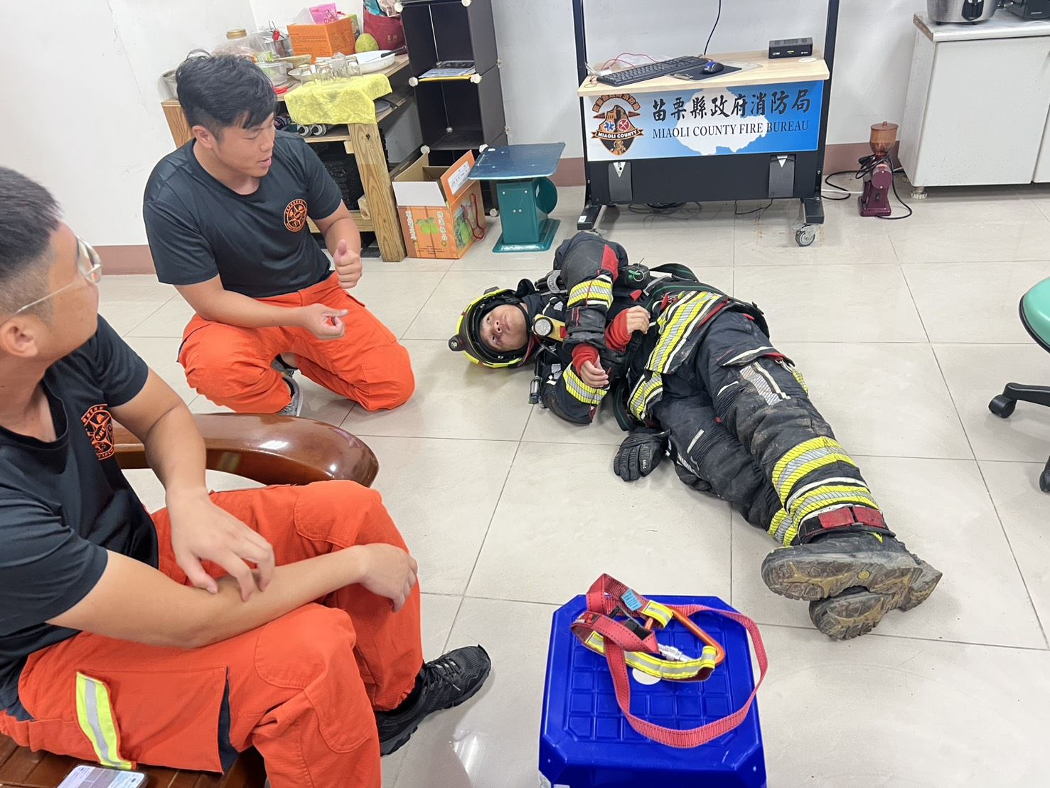 特搜分隊體技能訓練-火場救援搬運技巧訓練