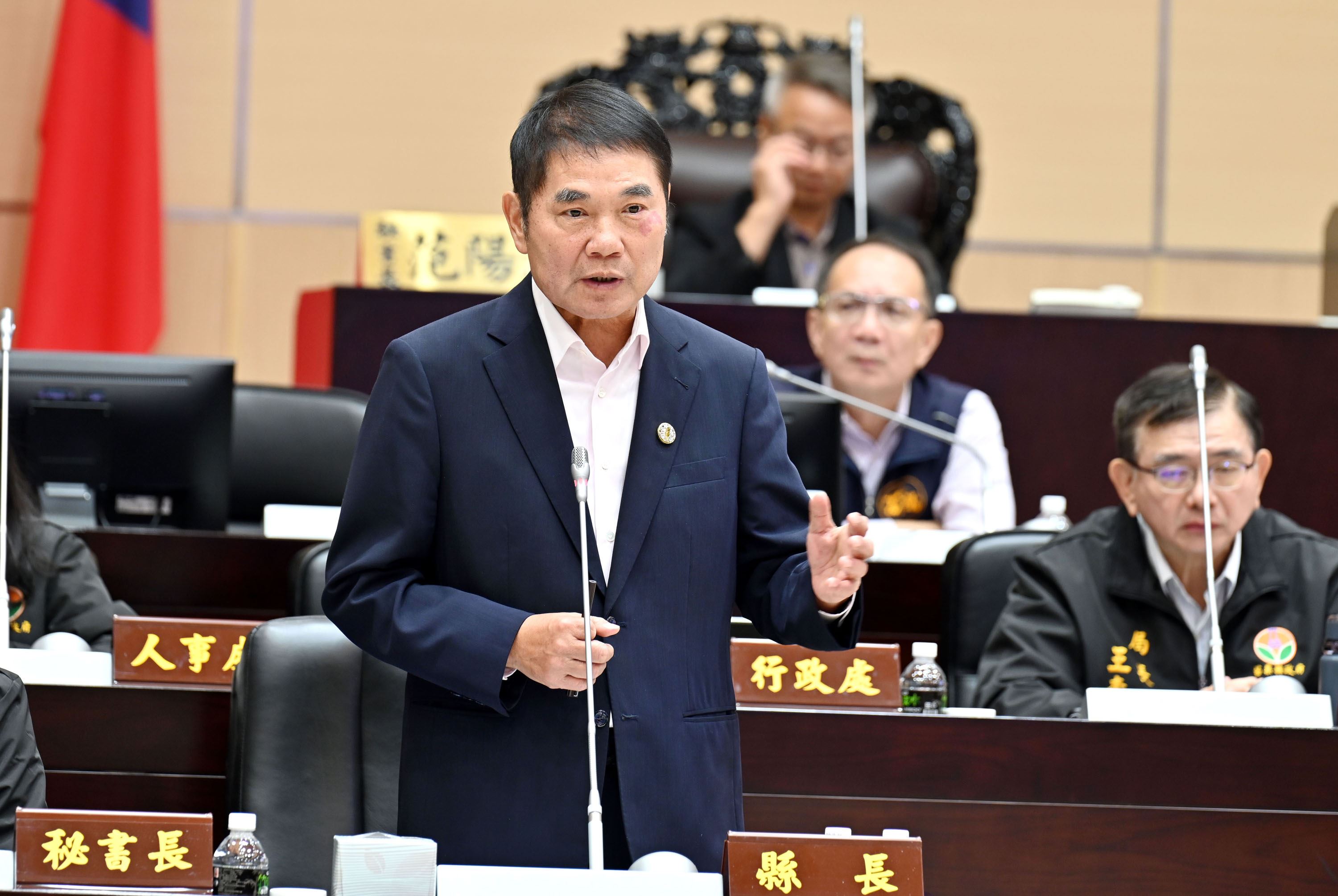 議員質詢人人犬舍議題   縣長鍾東錦：絕不容許再有類似虐犬事件發生