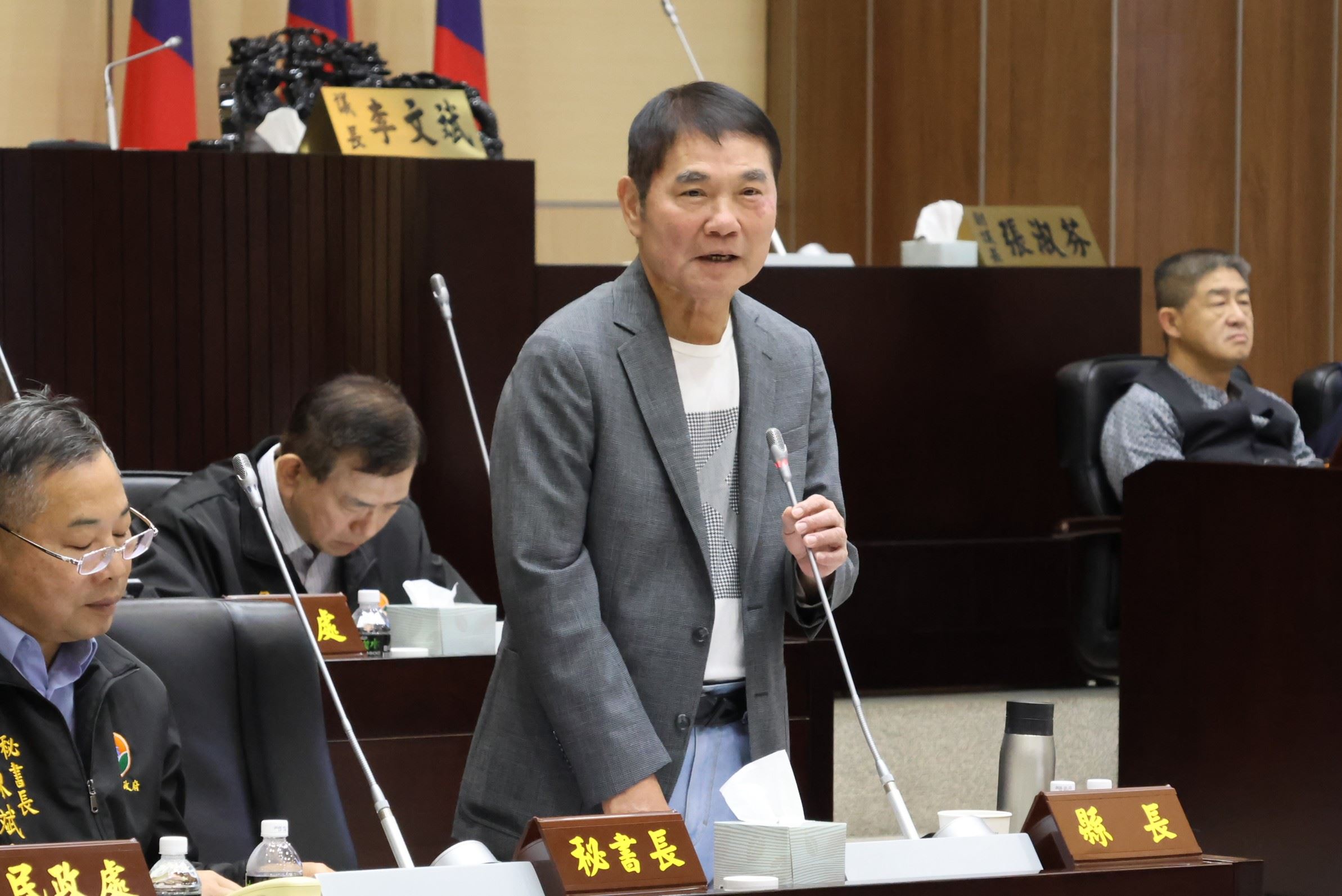 議會總質詢 縣長強調2027台灣燈會要讓全台刮目相看