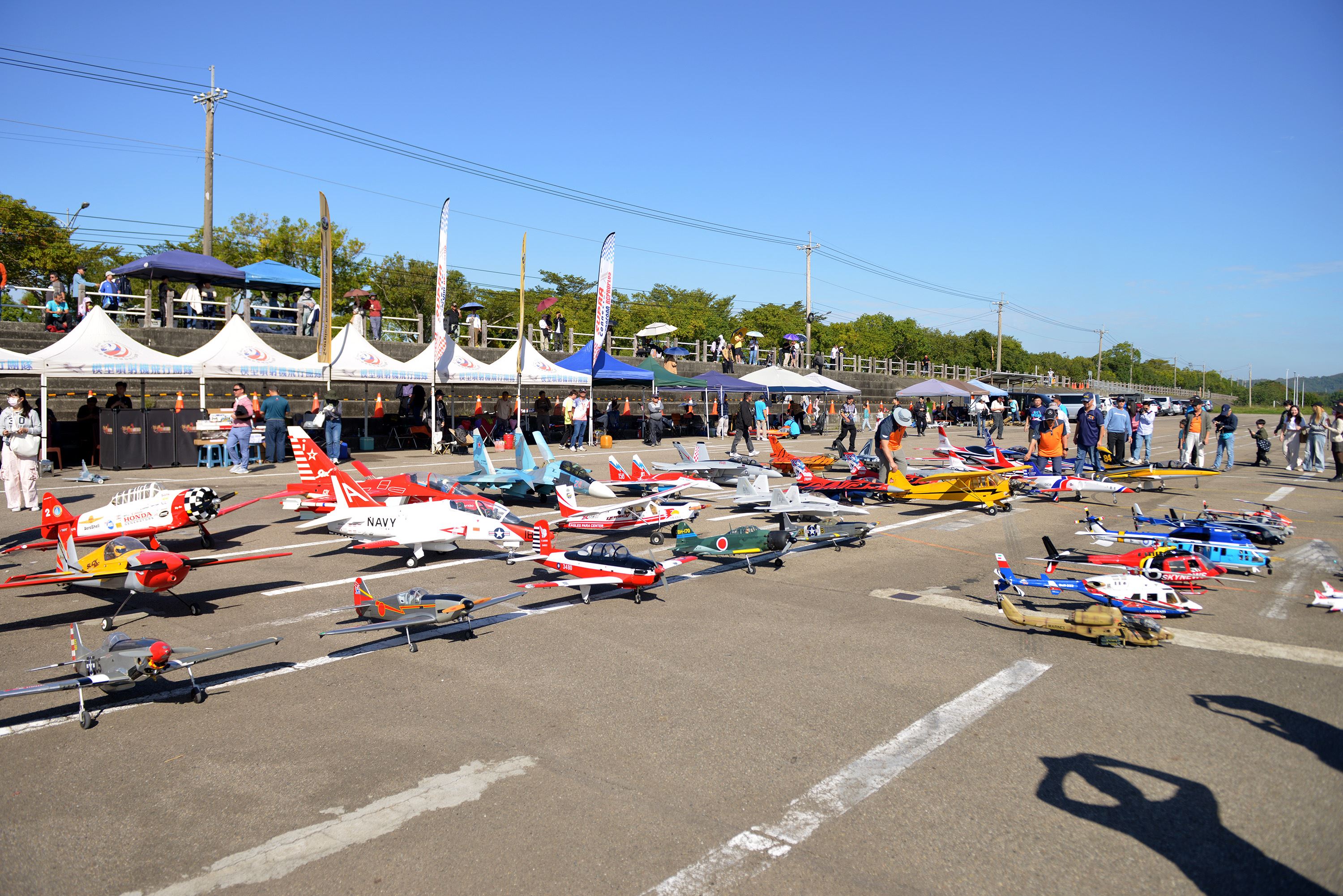 第十一屆航空模型嘉年華會 苗栗市經國飛行場熱鬧登場