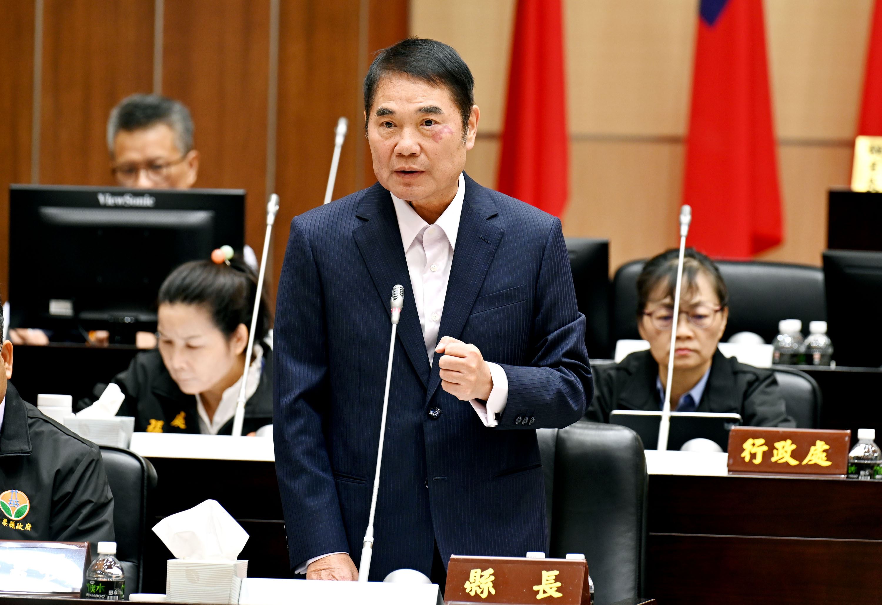 原住民議員質疑明年預算不增反減     縣長鍾東錦抱歉強調：追加減時一定會增加