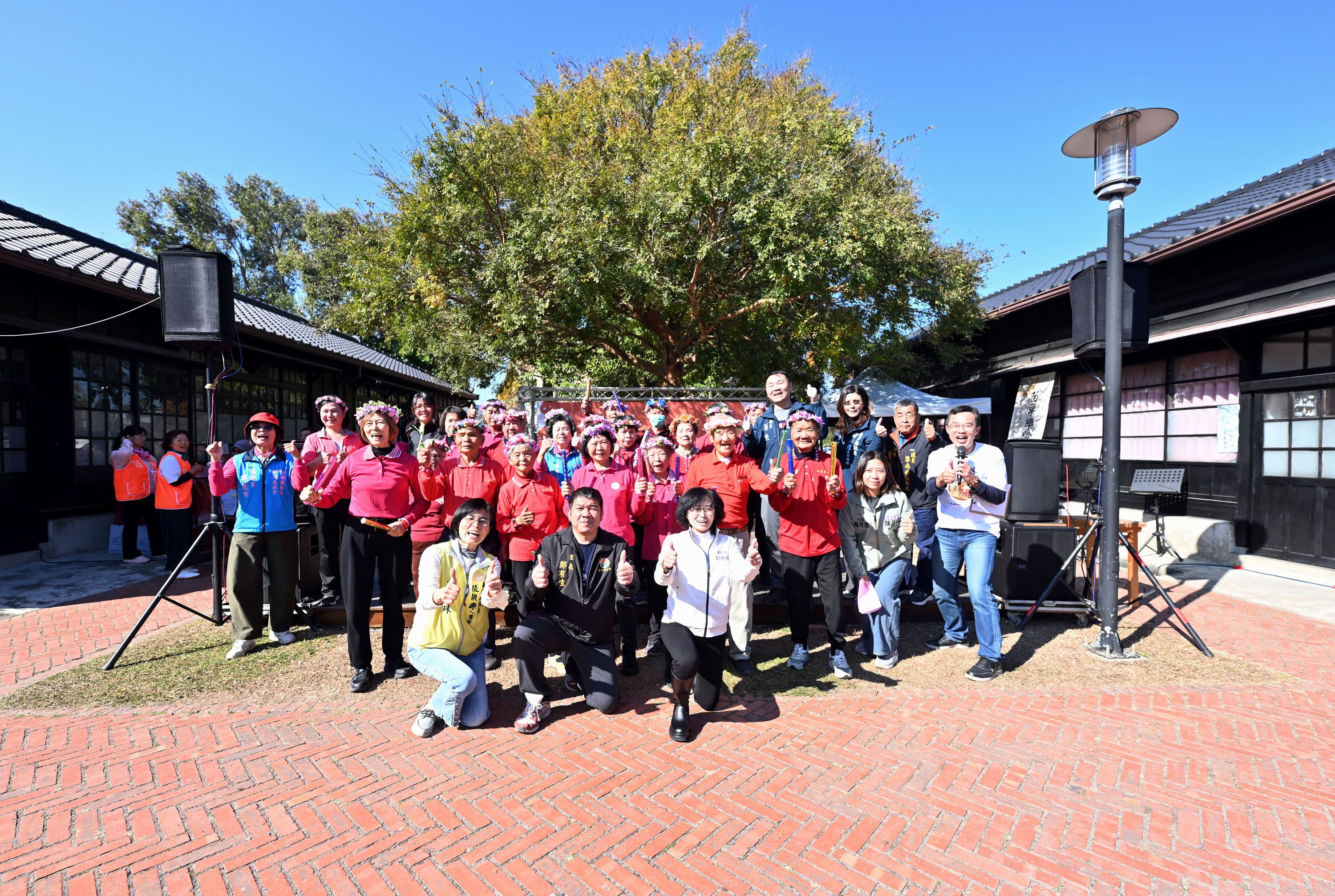 苗栗縣樂齡學習示範中心頒發年度勤學獎     表揚241位樂齡學員展現終身學習的生命風采