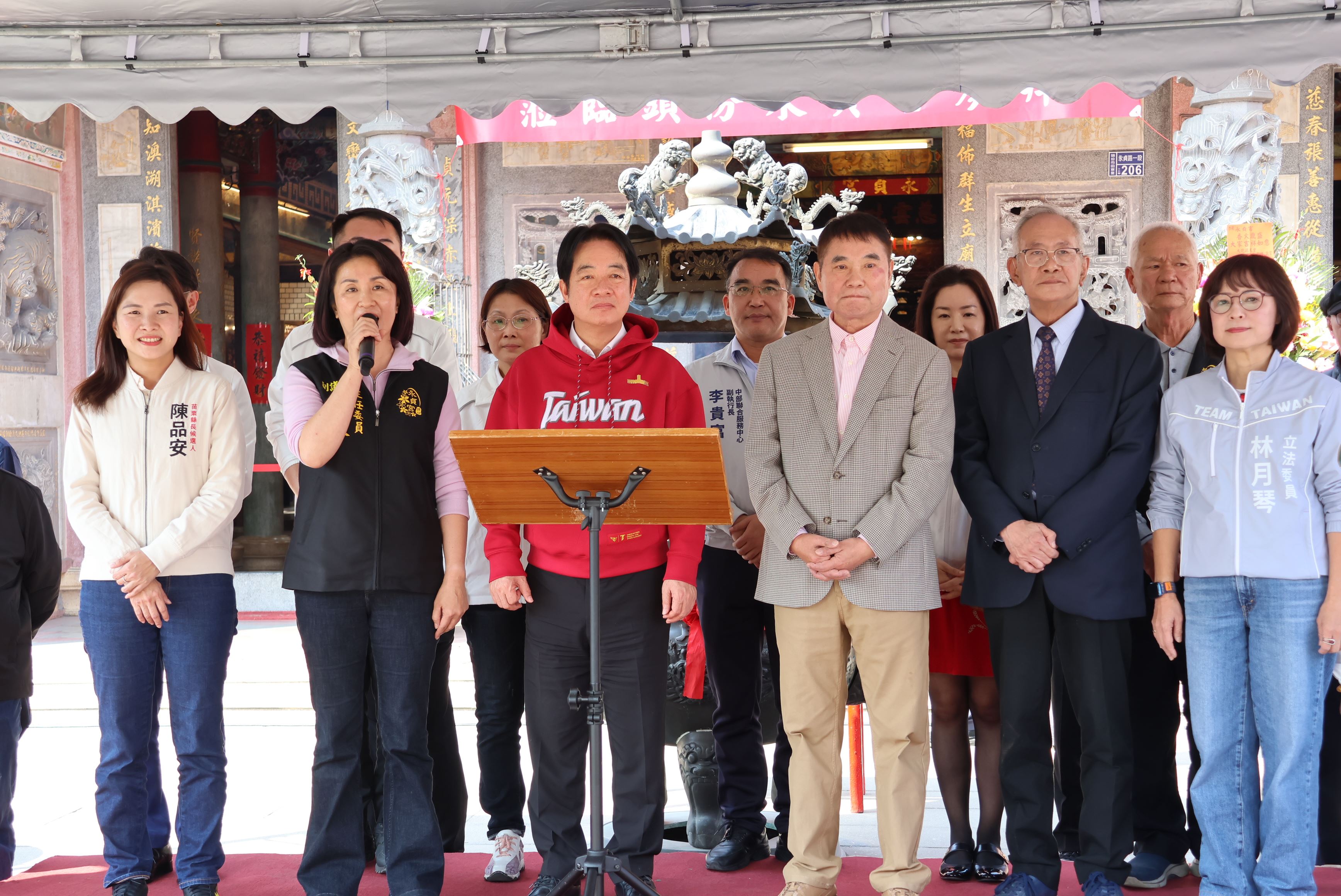 2縣府-永貞宮主委、副議長致詞.JPG
