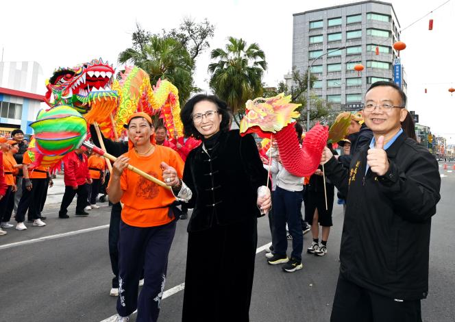 苗栗火旁龍今登場！40隊踩街嗨翻中正路，週末「𪹚龍之夜」引爆高潮