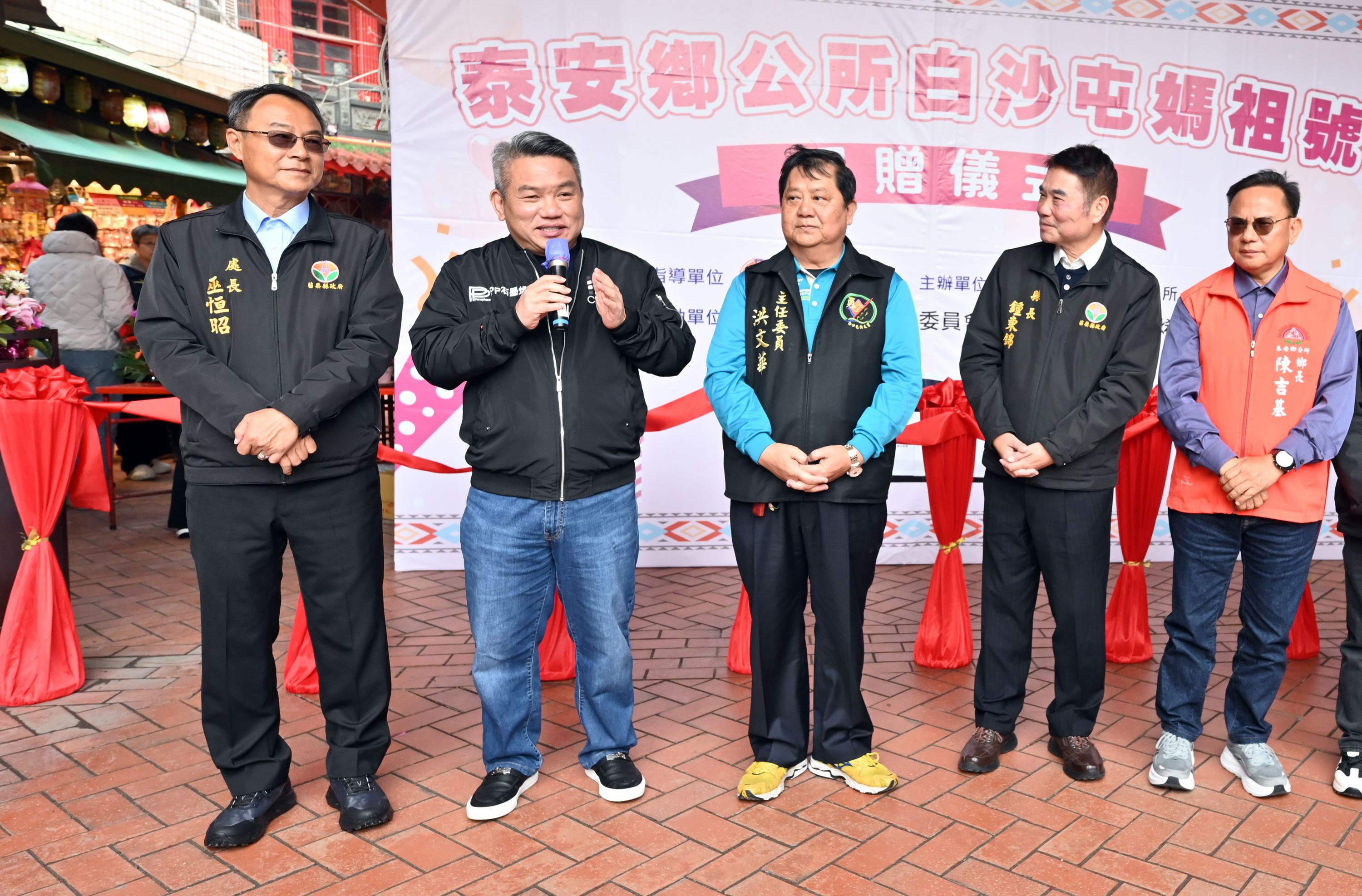 縣府8-騏瑋集團董事長郭宏睿向媽祖許願捐滿10台車DSC_8553