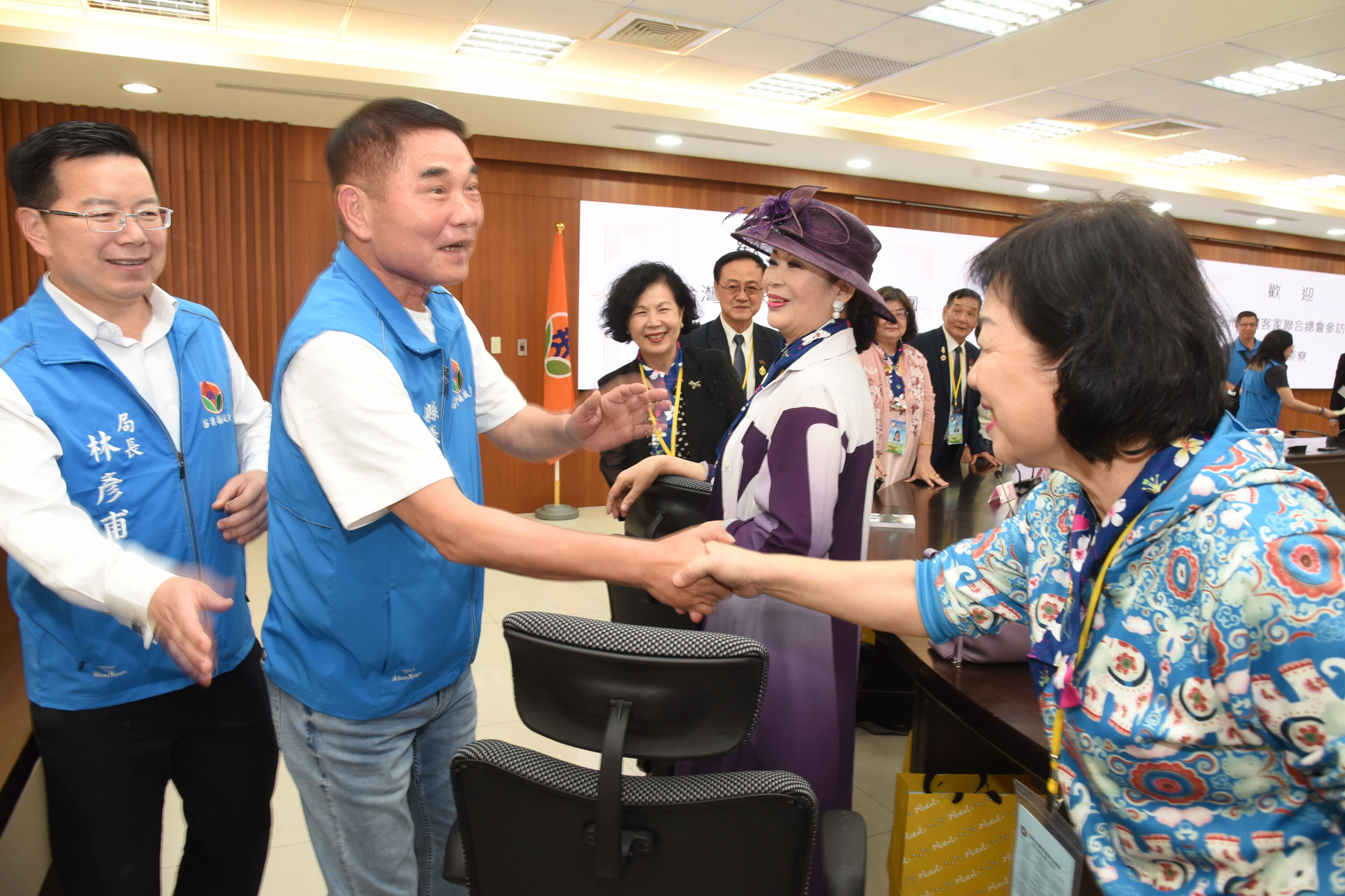 03縣府-縣長歡迎遠道而來的貴賓DSC_7677.JPG