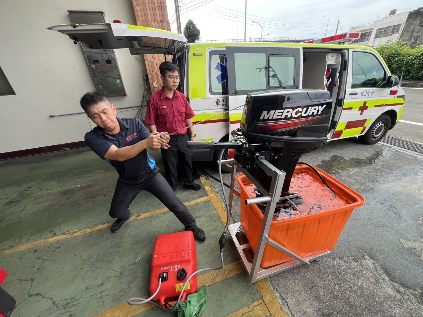 頭屋分隊辦理船外機及小型消防幫浦車操作保養訓練強化救災應變能力