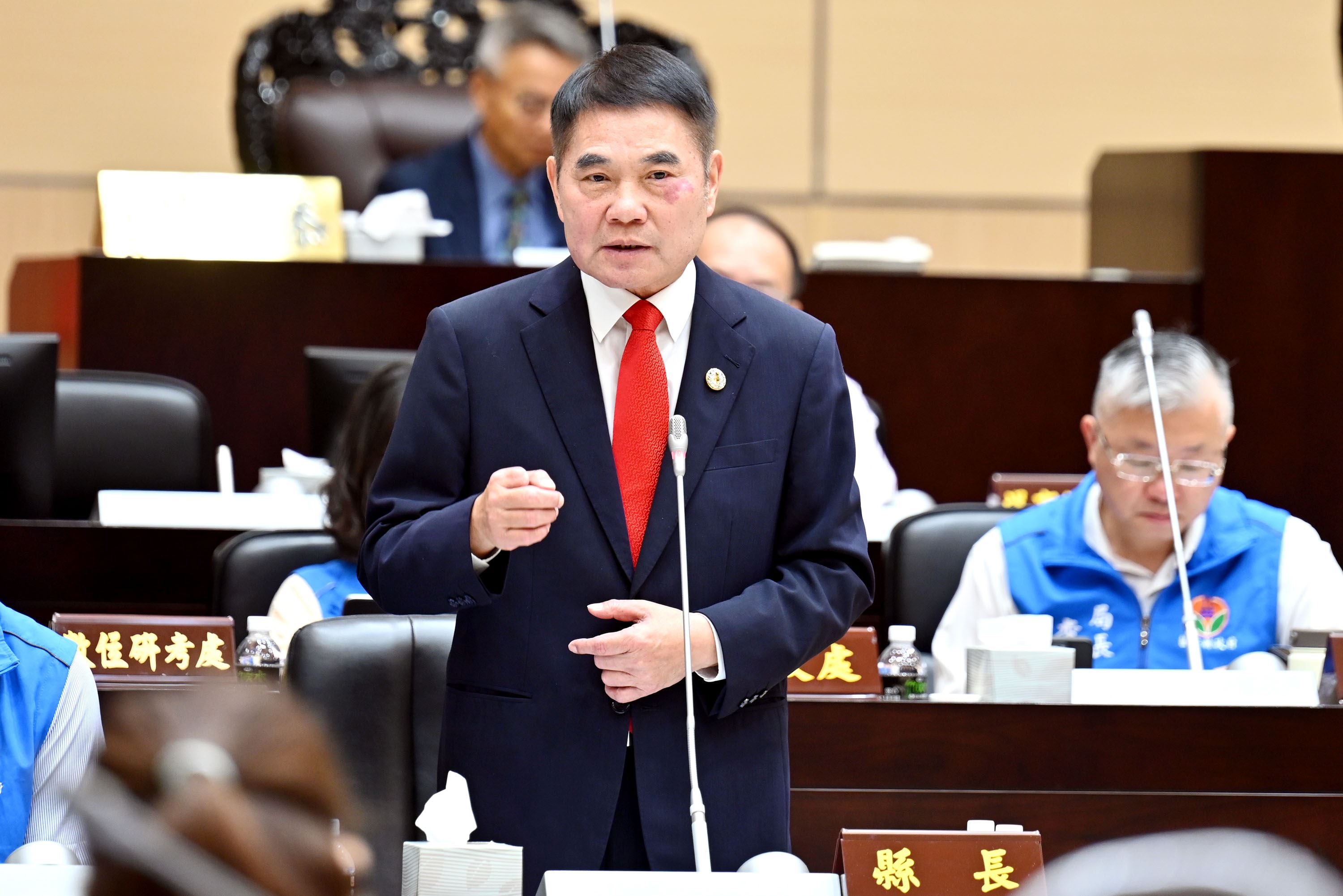 議員關切動保議題               鍾縣長強調：縣府規劃再成立一個科並請動保人士協助