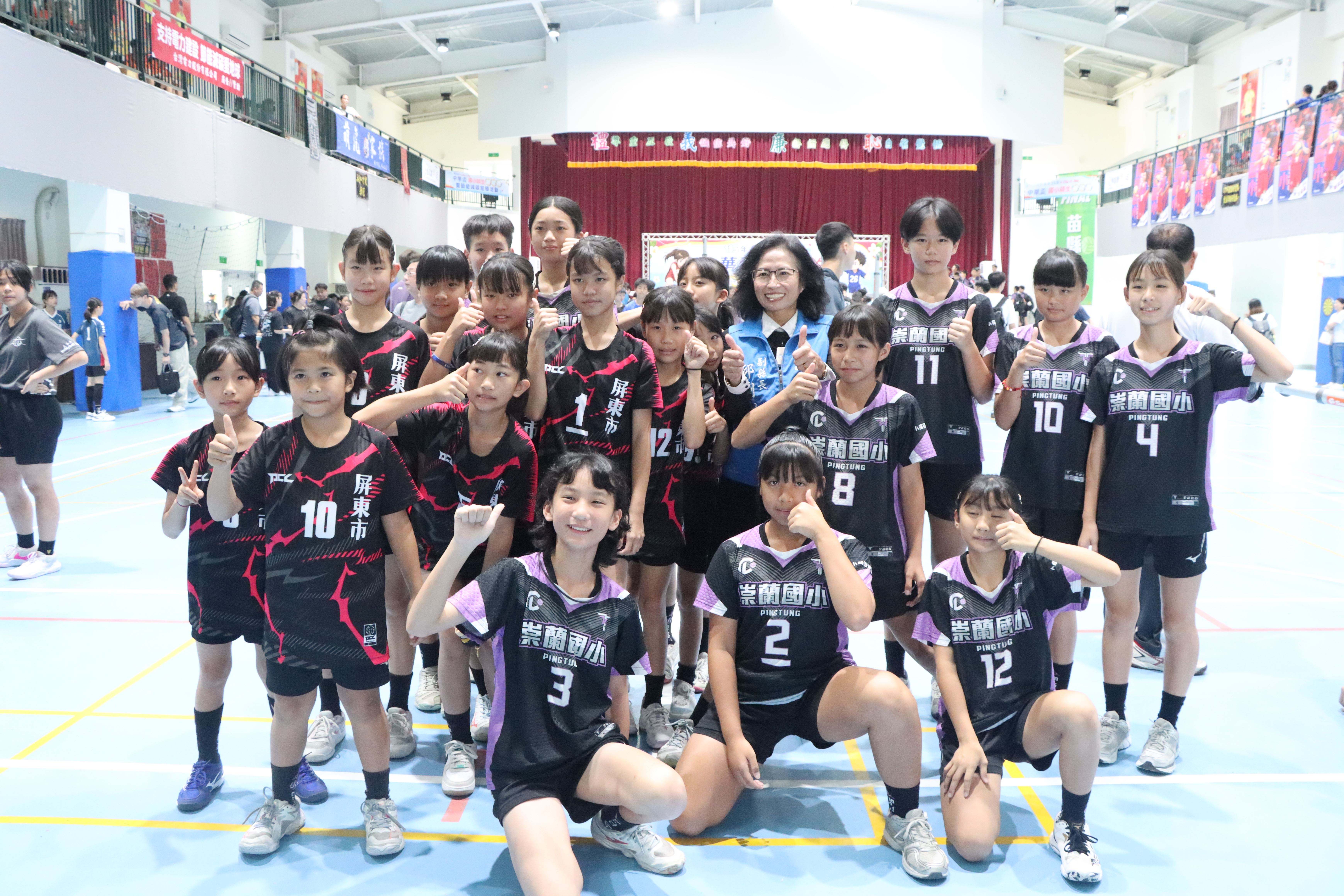 6縣府-第55屆中華盃國小師生排球賽.JPG