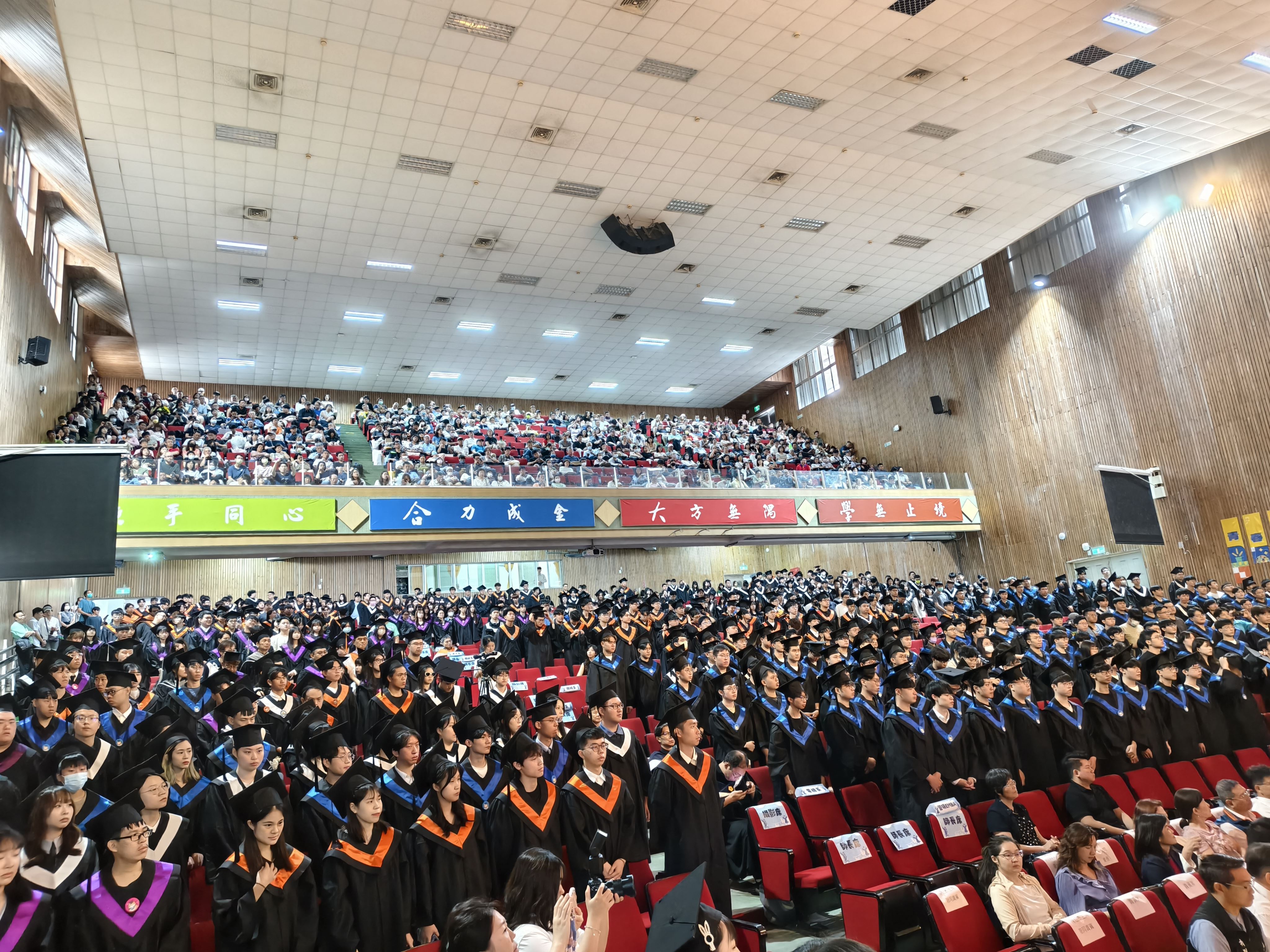 國立聯合大學114學年度畢業典禮 邱副縣長獻上祝福