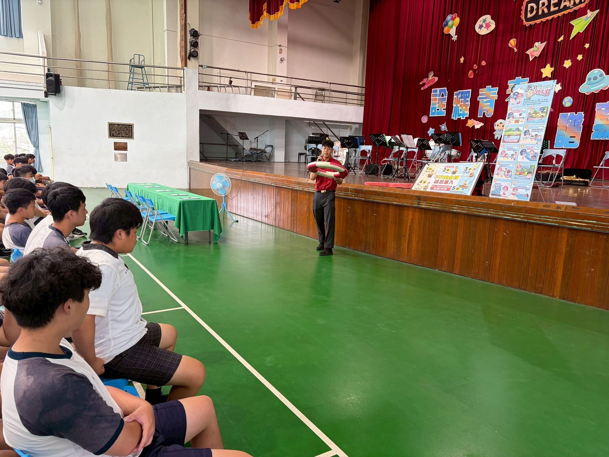 第四大隊暨苑裡分隊前往致民國中進行防溺宣導活動