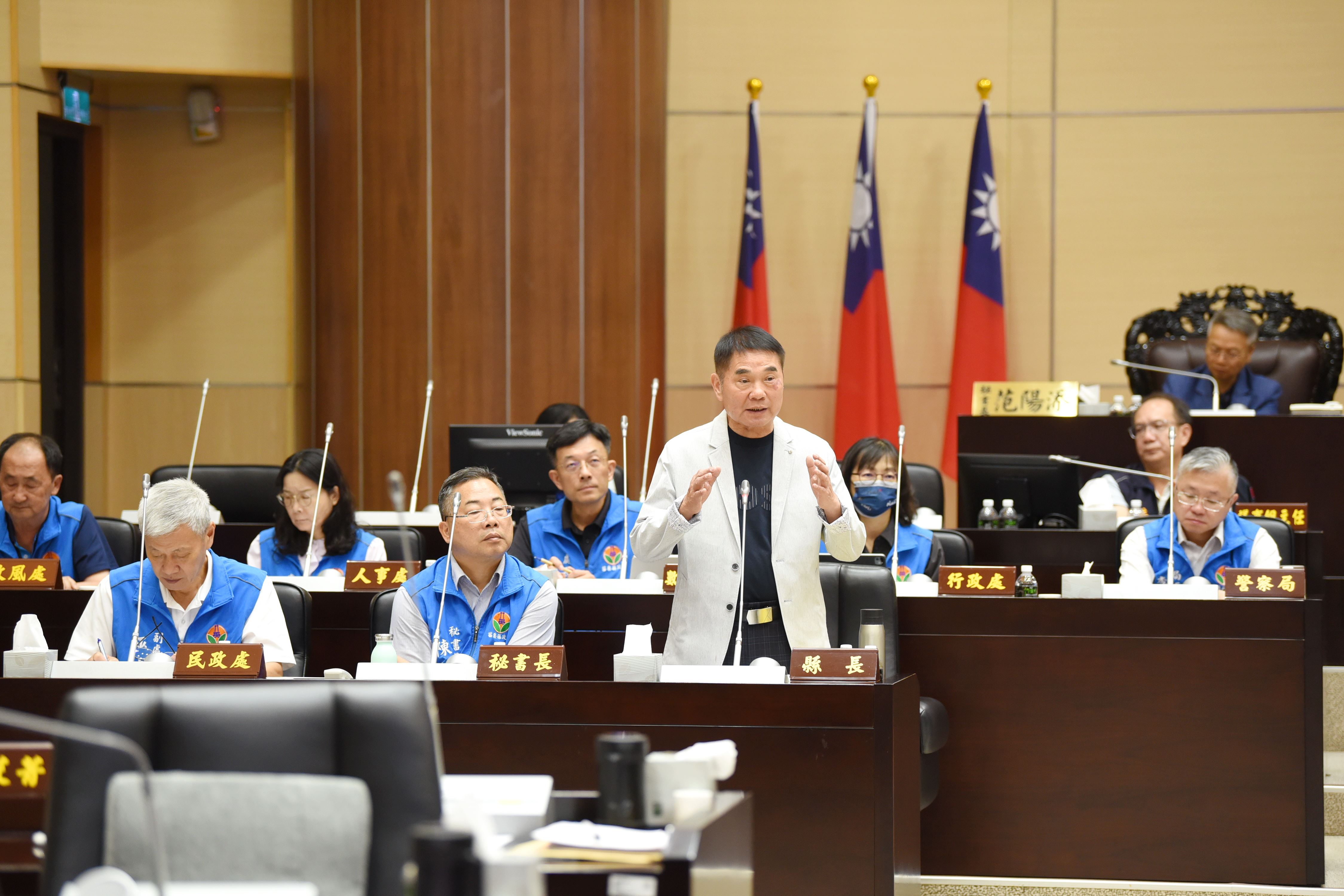 徐功凡張志宇張佳玲質詢　鍾東錦：稅收增加擬回饋長輩嘉惠弱勢
