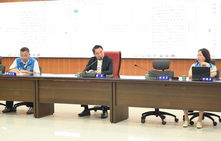 01縣府-縣長主持縣務聽取局處報告DSC_3918.JPG