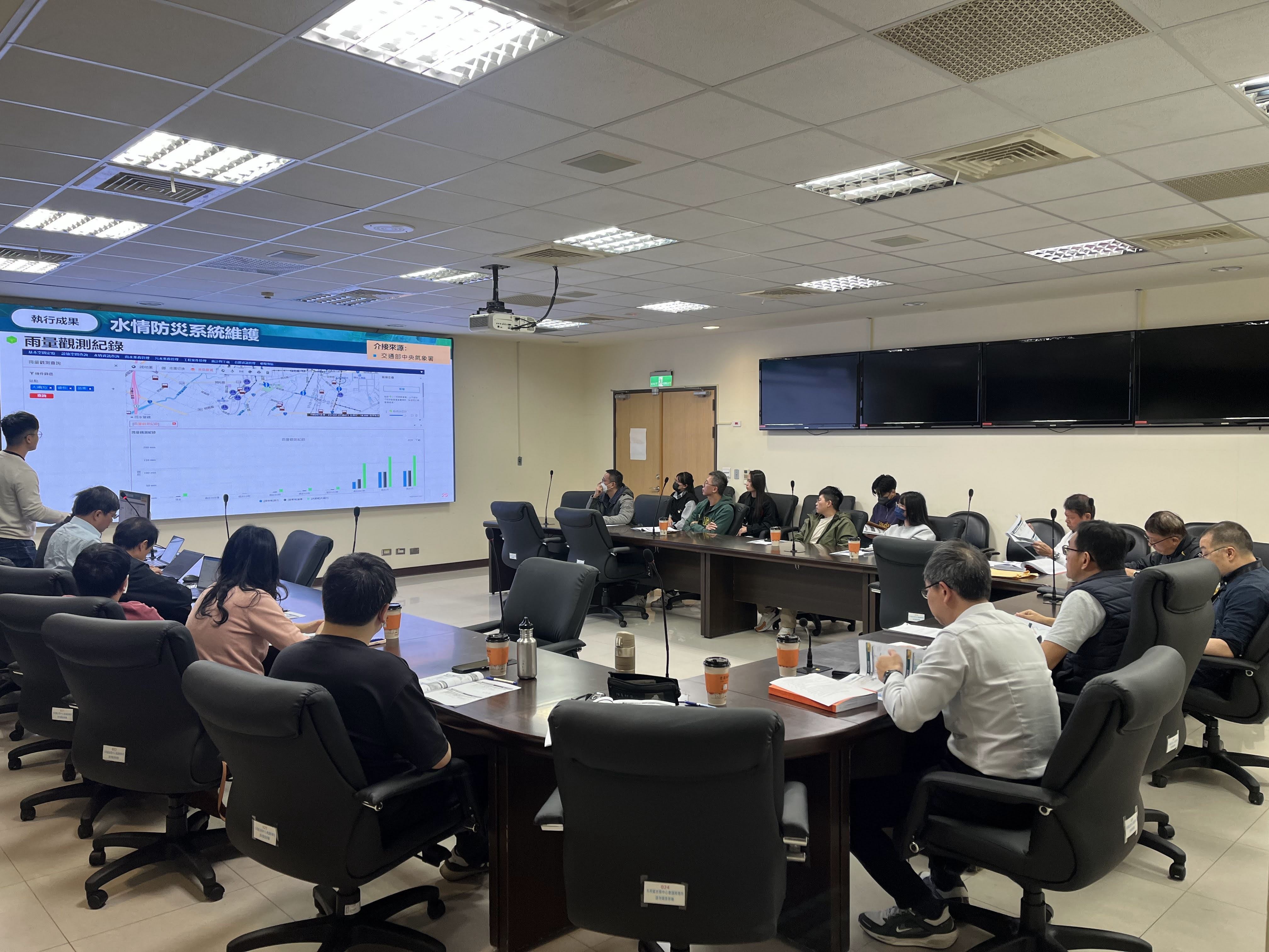 本縣雨水即時水情監測計畫114年度成果審查會 與地方公所合作提升防災應變能力