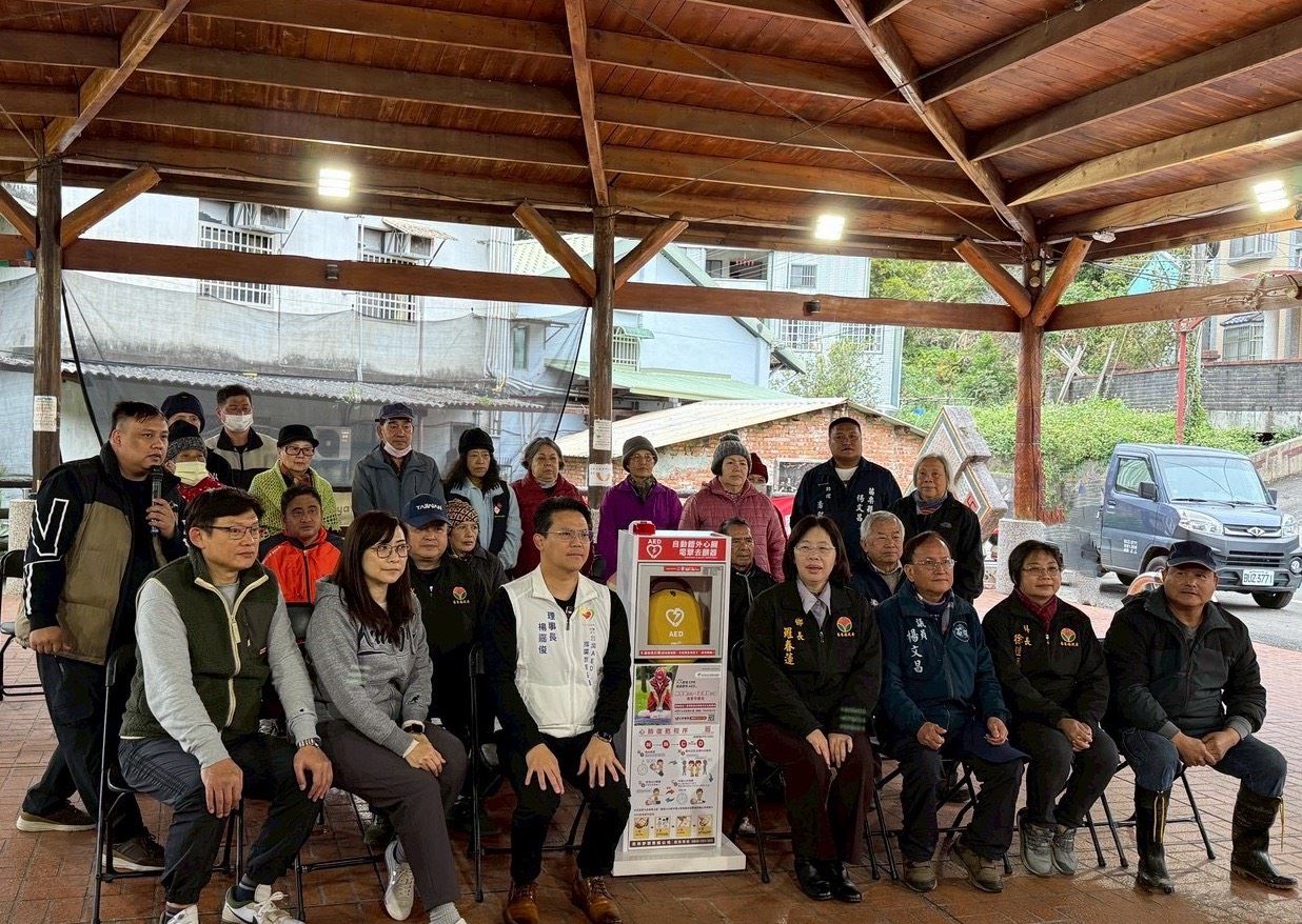 愛在東河，心跳續航：梁淑慧小姐陳茂琳先生 攜手台灣AED協會 守護部落長輩「八年不間斷」