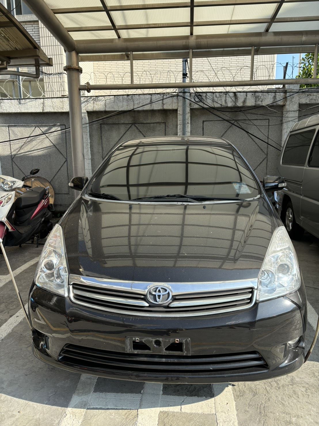 公告標售本機關奉准報廢之轎式小客車財產一輛，請踴躍 參加投標。