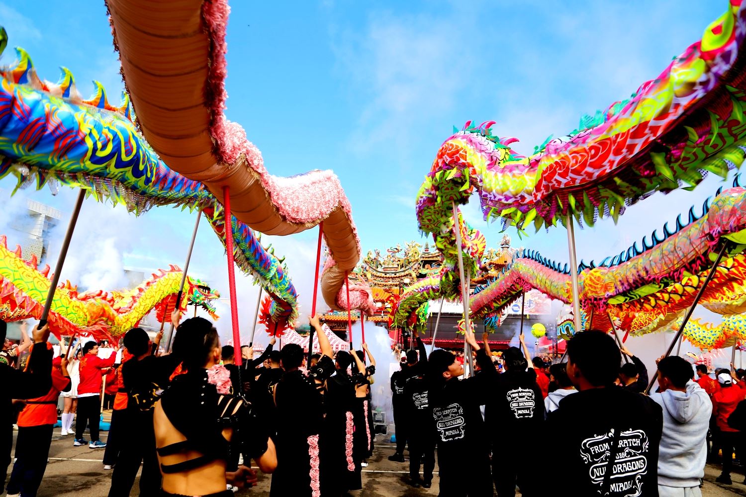 十五尾祥龍齊點睛，「2026苗栗𪹚龍－苗栗𪹚起來」隆重登場