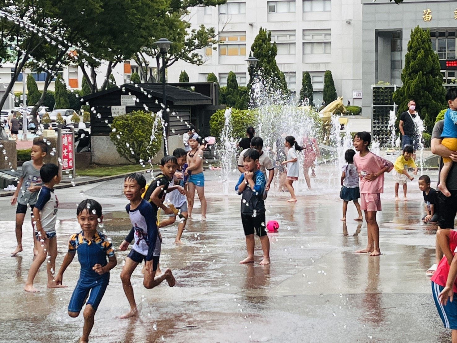 最歡樂夏夜親水活動開跑 熱天暗晡共下搞水尞