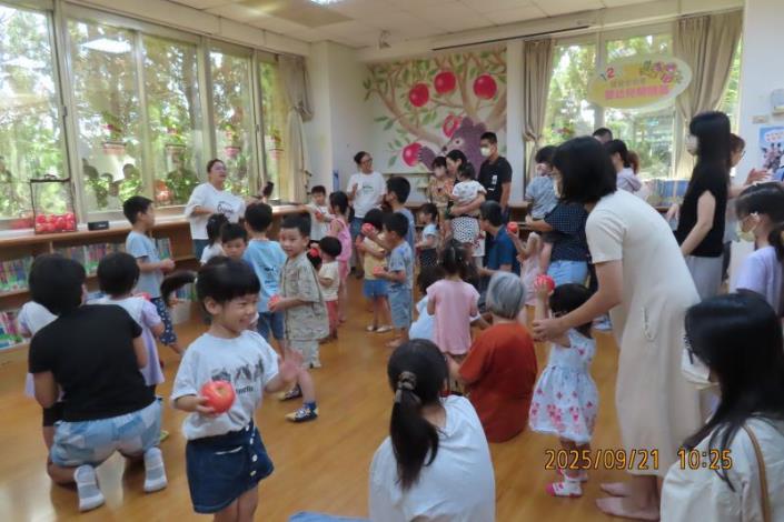 1140921 Jasmine老師說故事