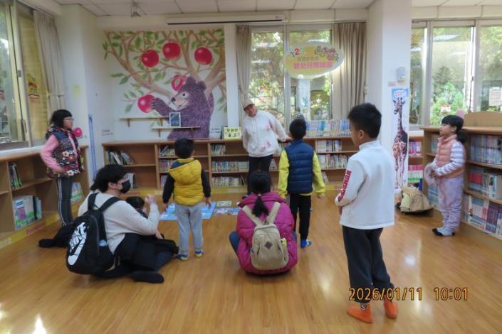 11510111兔子老師說故事