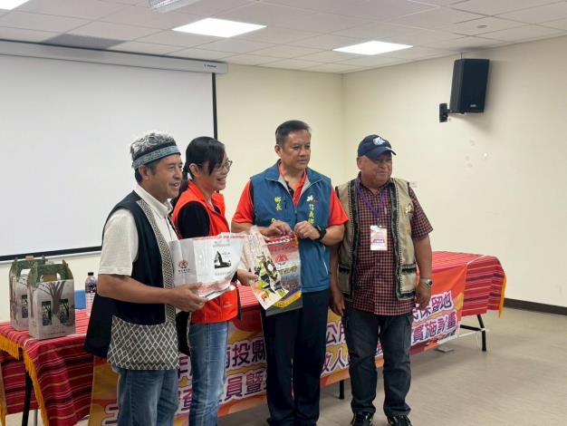 信義鄉公所土審委員參訪本所