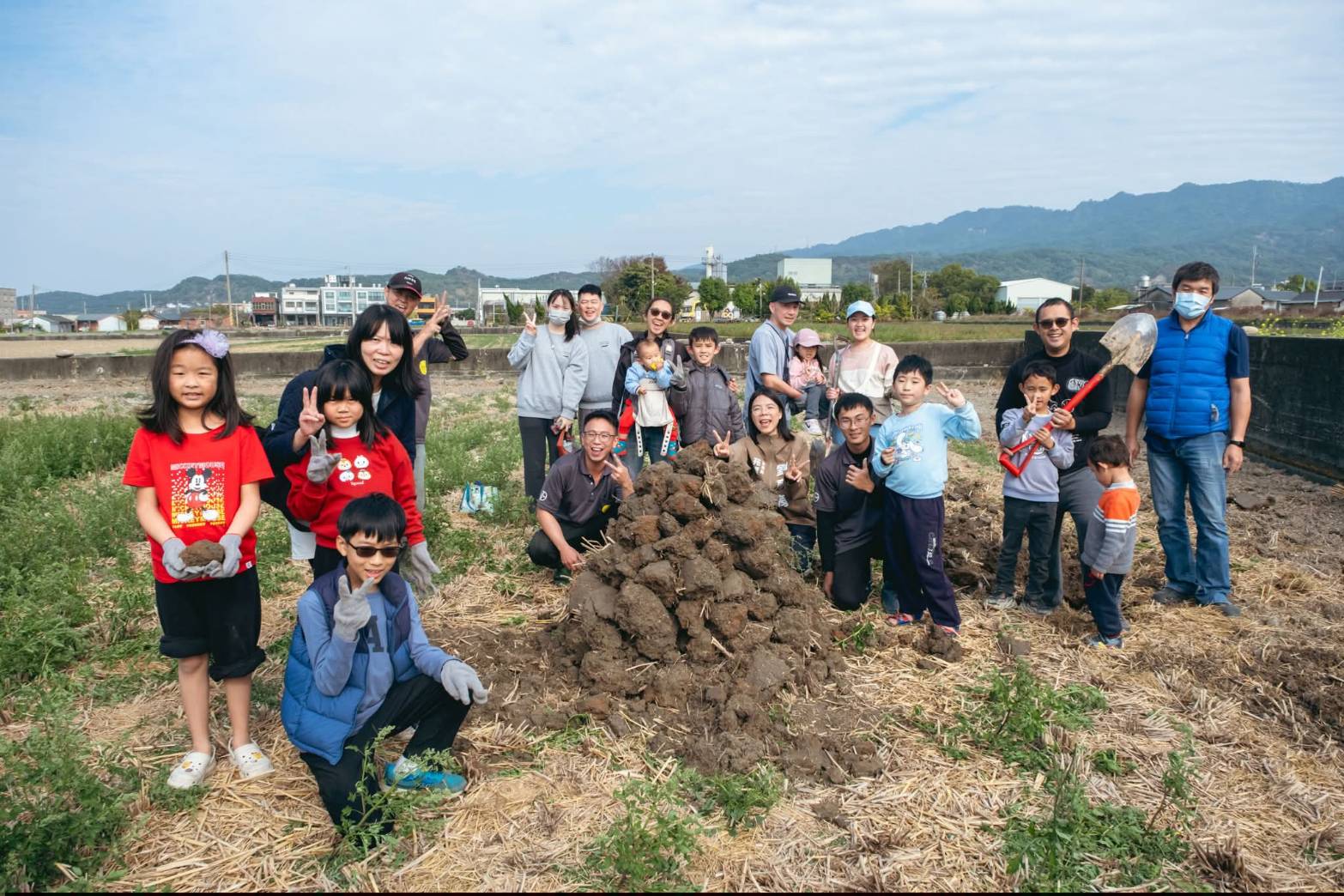苑裡冬季食農活動開跑　「菇菇控窯趣」青農帶路體驗產地到餐桌。